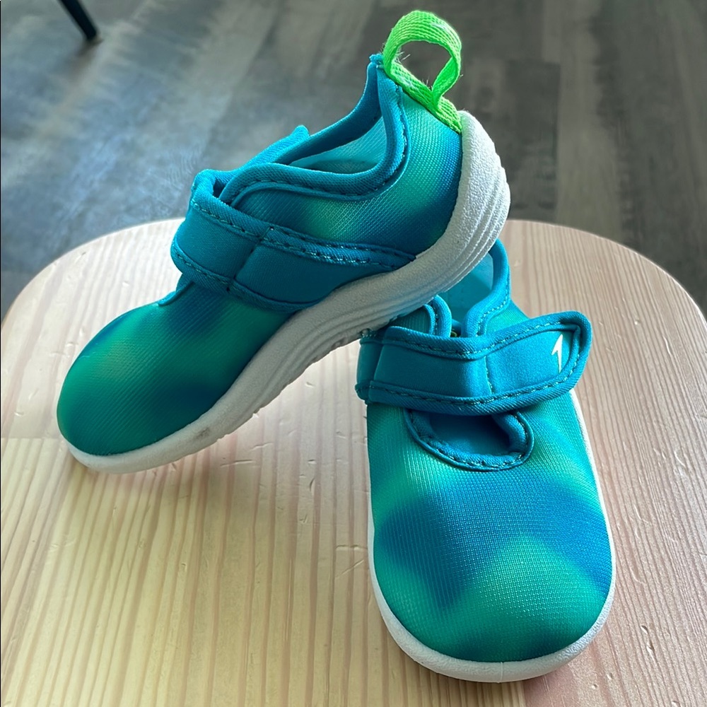 VGUC Speedo Shore Explorer Water Shoes Toddler Small 5/6